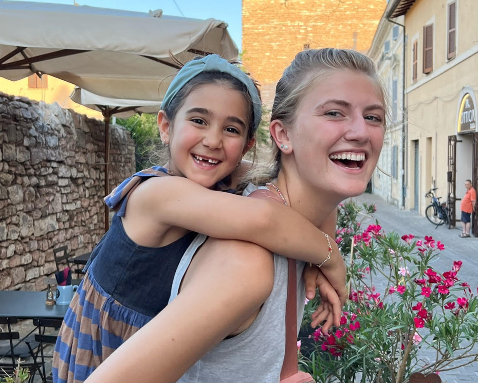 Anna and her host sister and exploring the town of Spello